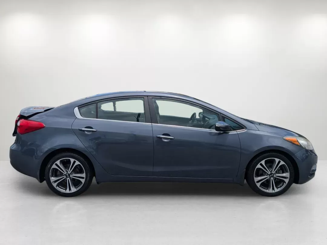 2015 /Gray Kia Forte EX (KNAFZ4A80F5) with an Other engine, located at 5115 14th Ave., Columbus, GA, 31904, (706) 323-0345, 32.511494, -84.971046 - **Discover Your Perfect Ride: 2015 Kia Forte EX at Gils Auto - Columbus**<br /> <br /> Are you in search of a versatile sedan that fits your dynamic lifestyle? Look no further than the 2015 Kia Forte EX, available now at Gils Auto in Columbus, GA! Whether you're commuting to work, running errands ar - Photo#3