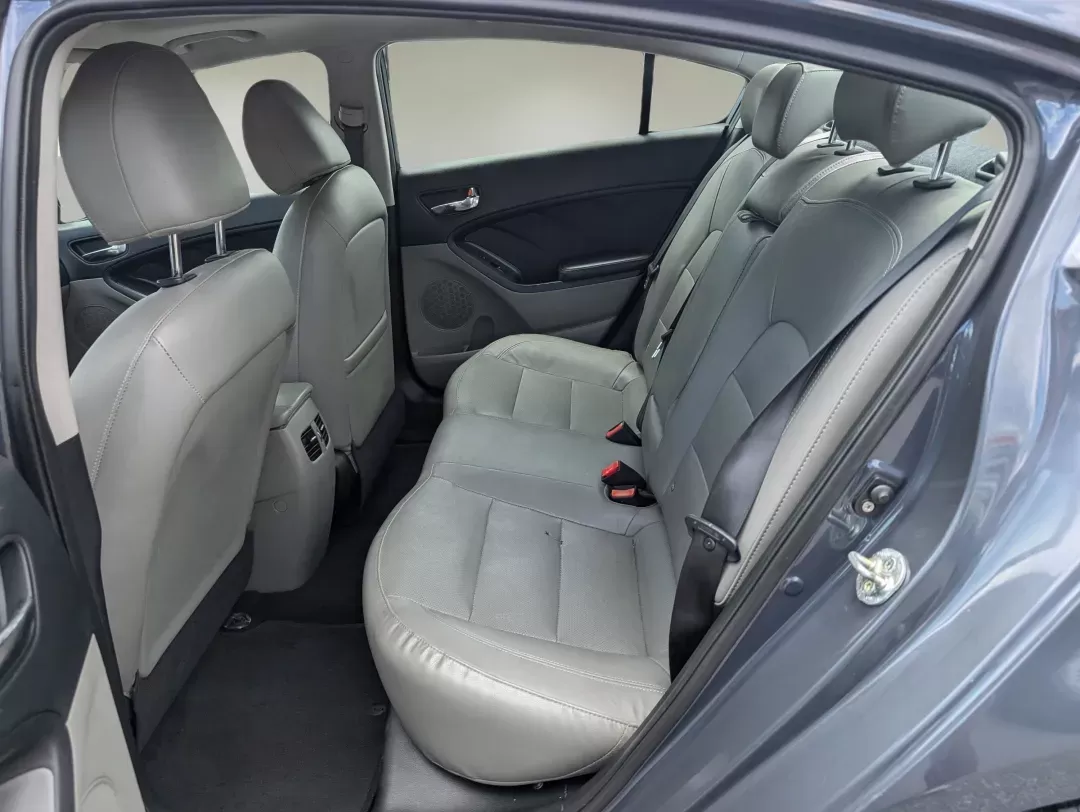2015 /Gray Kia Forte EX (KNAFZ4A80F5) with an Other engine, located at 5115 14th Ave., Columbus, GA, 31904, (706) 323-0345, 32.511494, -84.971046 - **Discover Your Perfect Ride: 2015 Kia Forte EX at Gils Auto - Columbus**<br /> <br /> Are you in search of a versatile sedan that fits your dynamic lifestyle? Look no further than the 2015 Kia Forte EX, available now at Gils Auto in Columbus, GA! Whether you're commuting to work, running errands ar - Photo#10