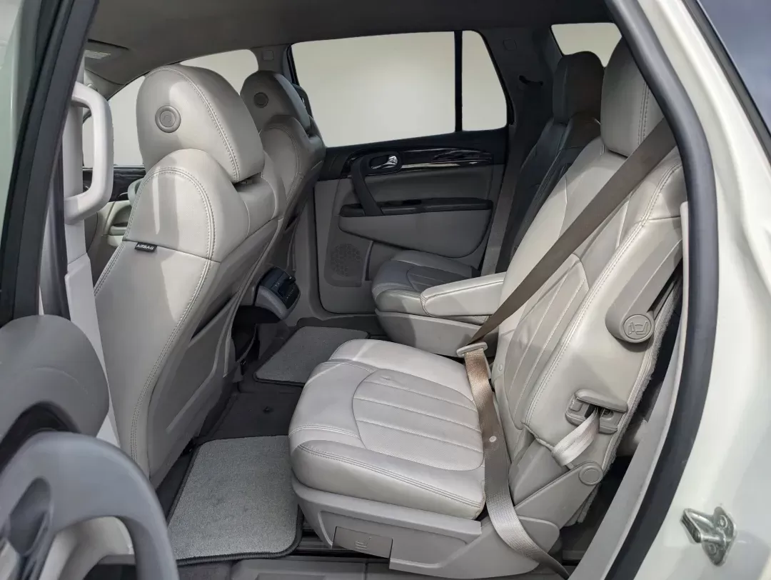 2015 /Light Titanium Buick Enclave Leather (5GAKVBKD7FJ) with an Other engine, located at 5115 14th Ave., Columbus, GA, 31904, (706) 323-0345, 32.511494, -84.971046 - **Experience Adventurous Family Travels with the 2015 Buick Enclave from Gils Auto - Columbus!**<br /> <br /> If you're looking for the perfect blend of comfort, space, and features for your family adventures or daily commutes, look no further than the 2015 Buick Enclave. With its spacious interior, - Photo#10