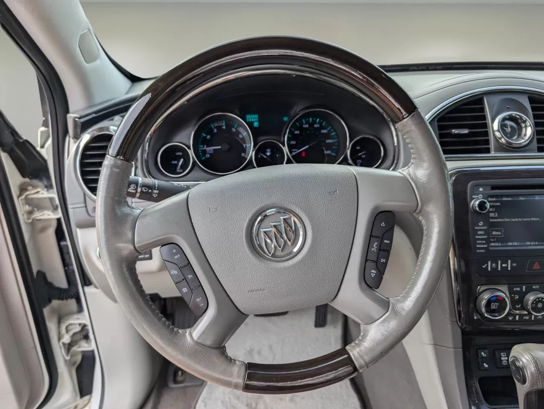 2015 /Light Titanium Buick Enclave Leather (5GAKVBKD7FJ) with an Other engine, located at 521 Old Farm Lane Rd, Prattville, AL, 36066, (334) 325-1505, 32.482460, -86.416367 - 2015 Buick Enclave Leather - Photo#15