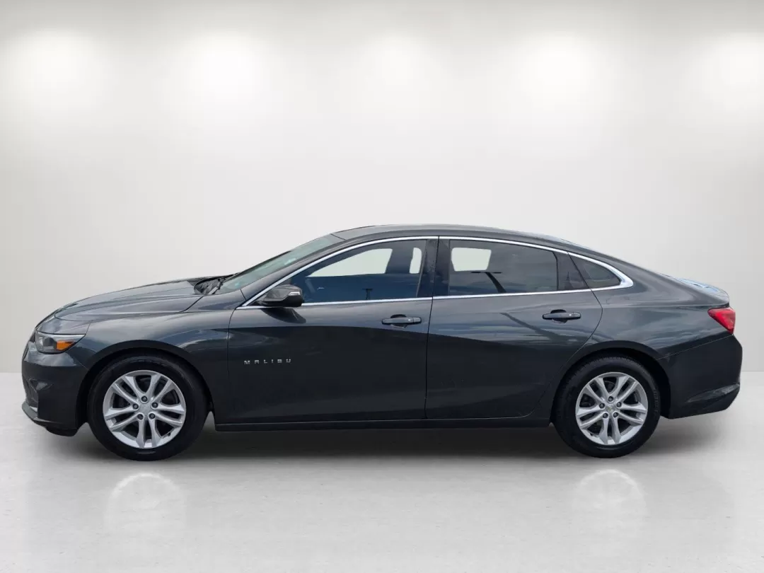 2018 /Jet Black Chevrolet Malibu LT (1G1ZD5ST3JF) with an Other engine, located at 521 Old Farm Lane Rd, Prattville, AL, 36066, (334) 325-1505, 32.482460, -86.416367 - 2018 Chevrolet Malibu LT - Photo#7