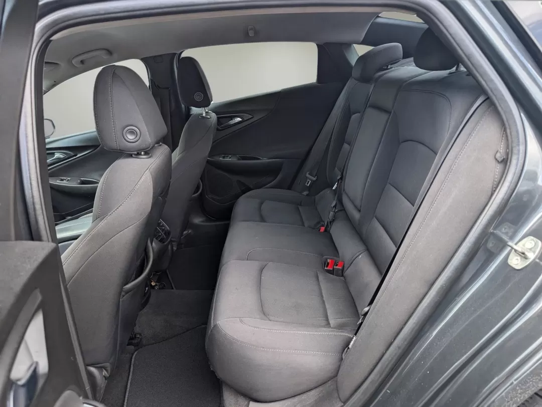 2018 /Jet Black Chevrolet Malibu LT (1G1ZD5ST3JF) with an Other engine, located at 521 Old Farm Lane Rd, Prattville, AL, 36066, (334) 325-1505, 32.482460, -86.416367 - 2018 Chevrolet Malibu LT - Photo#10