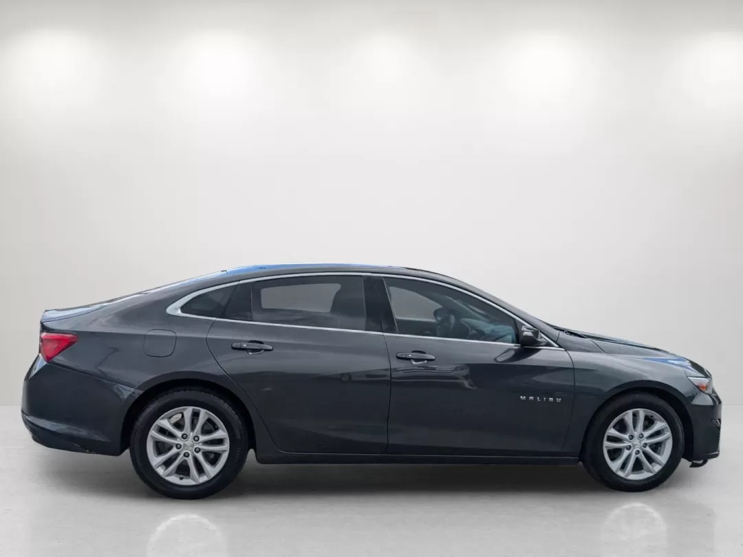 2018 /Jet Black Chevrolet Malibu LT (1G1ZD5ST3JF) with an Other engine, located at 521 Old Farm Lane Rd, Prattville, AL, 36066, (334) 325-1505, 32.482460, -86.416367 - 2018 Chevrolet Malibu LT - Photo#33