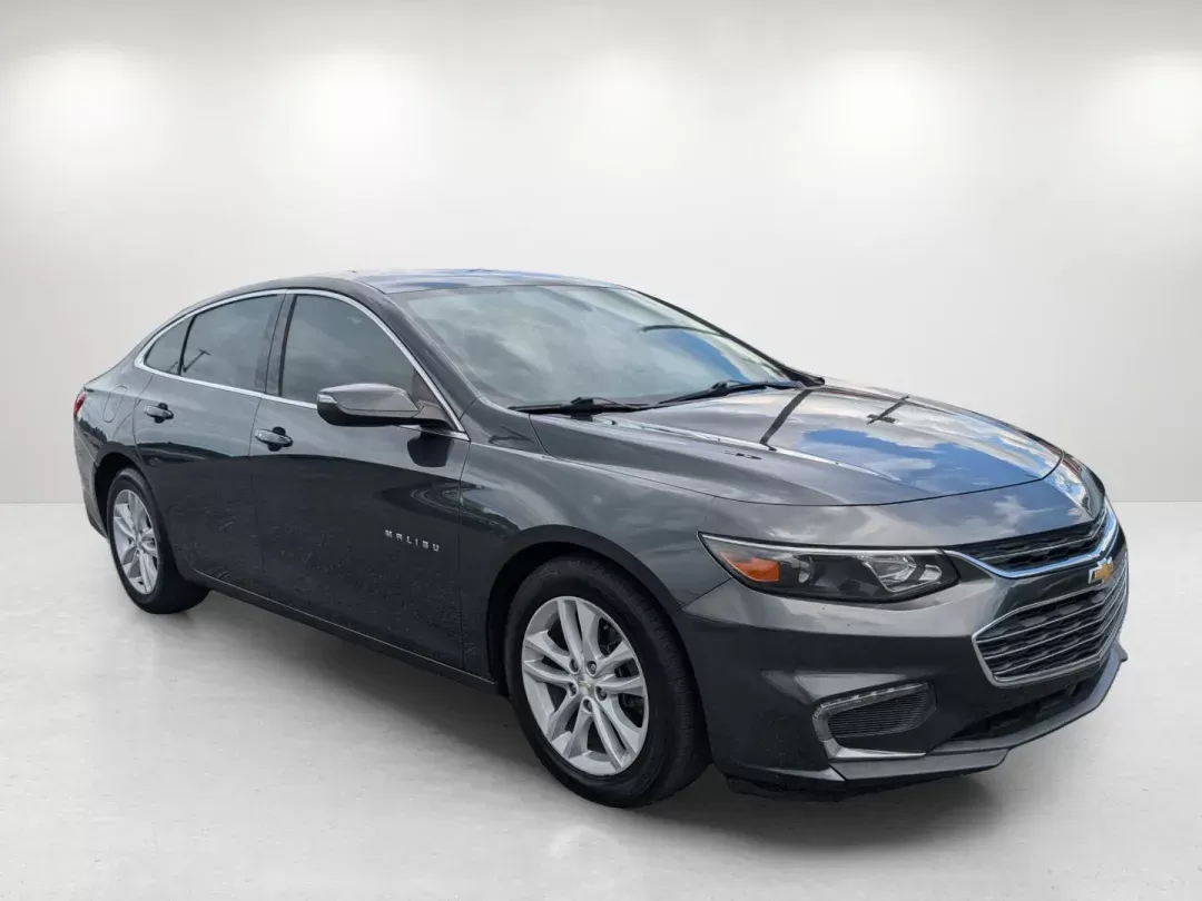 2018 /Jet Black Chevrolet Malibu LT (1G1ZD5ST3JF) with an Other engine, located at 5115 14th Ave., Columbus, GA, 31904, (706) 323-0345, 32.511494, -84.971046 - **Elevate Your Daily Drive with the 2018 Chevrolet Malibu LT at Gils Auto - Columbus!**<br /> <br /> Looking for a reliable vehicle that fits seamlessly into your busy lifestyle? The 2018 Chevrolet Malibu LT is the perfect blend of style, comfort, and technology for those who crave a smooth commute, - Photo#2