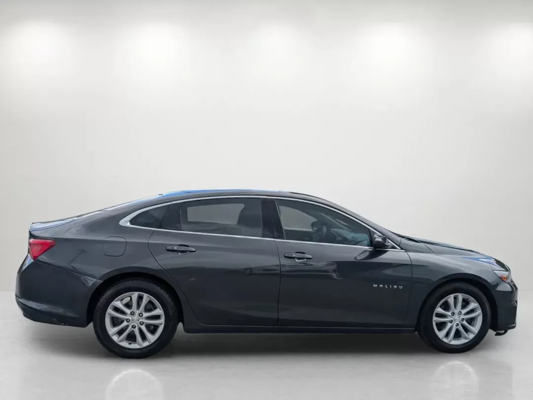 2018 /Jet Black Chevrolet Malibu LT (1G1ZD5ST3JF) with an Other engine, located at 5115 14th Ave., Columbus, GA, 31904, (706) 323-0345, 32.511494, -84.971046 - **Elevate Your Daily Drive with the 2018 Chevrolet Malibu LT at Gils Auto - Columbus!**<br /> <br /> Looking for a reliable vehicle that fits seamlessly into your busy lifestyle? The 2018 Chevrolet Malibu LT is the perfect blend of style, comfort, and technology for those who crave a smooth commute, - Photo#18