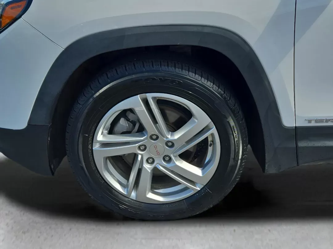 2018 /Jet Black GMC Terrain SLE (3GKALMEX9JL) with an Other engine, located at 5115 14th Ave., Columbus, GA, 31904, (706) 323-0345, 32.511494, -84.971046 - **Adventure Awaits: Drive Home This 2018 GMC Terrain SLE SUV!**<br /> <br /> Are you ready to elevate your family adventures or conquer your daily commute? Look no further than this remarkable 2018 GMC Terrain SLE, available now at Gils Auto in Columbus, GA. Priced to suit both your lifestyle and yo - Photo#8