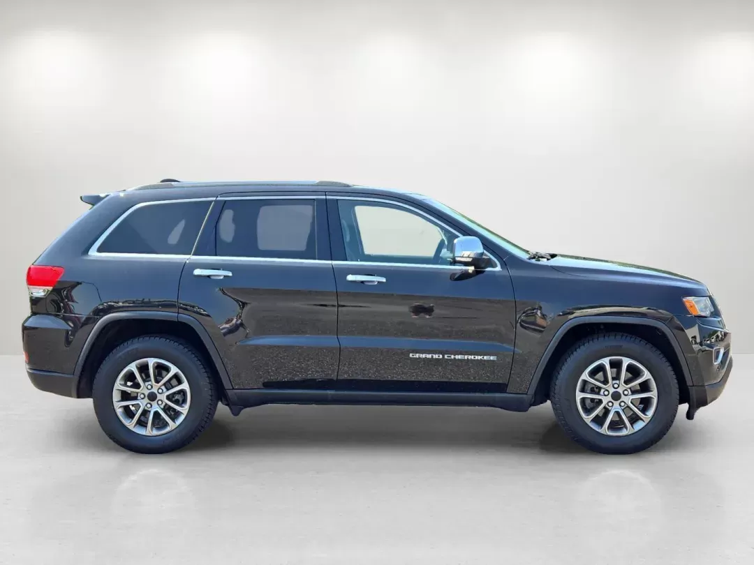 2014 Jeep Grand Cherokee Limited (1C4RJEBG5EC) with an Other engine, located at 5115 14th Ave., Columbus, GA, 31904, (706) 323-0345, 32.511494, -84.971046 - Discover the perfect SUV for your next family road trip or daily commute at Gils Auto - Columbus! Located at 5115 14th Ave., Columbus, GA 31904, our Buy Here Pay Here dealership specializes in providing reliable vehicles for all lifestyles, especially for those who may have experienced challenges wi - Photo#3