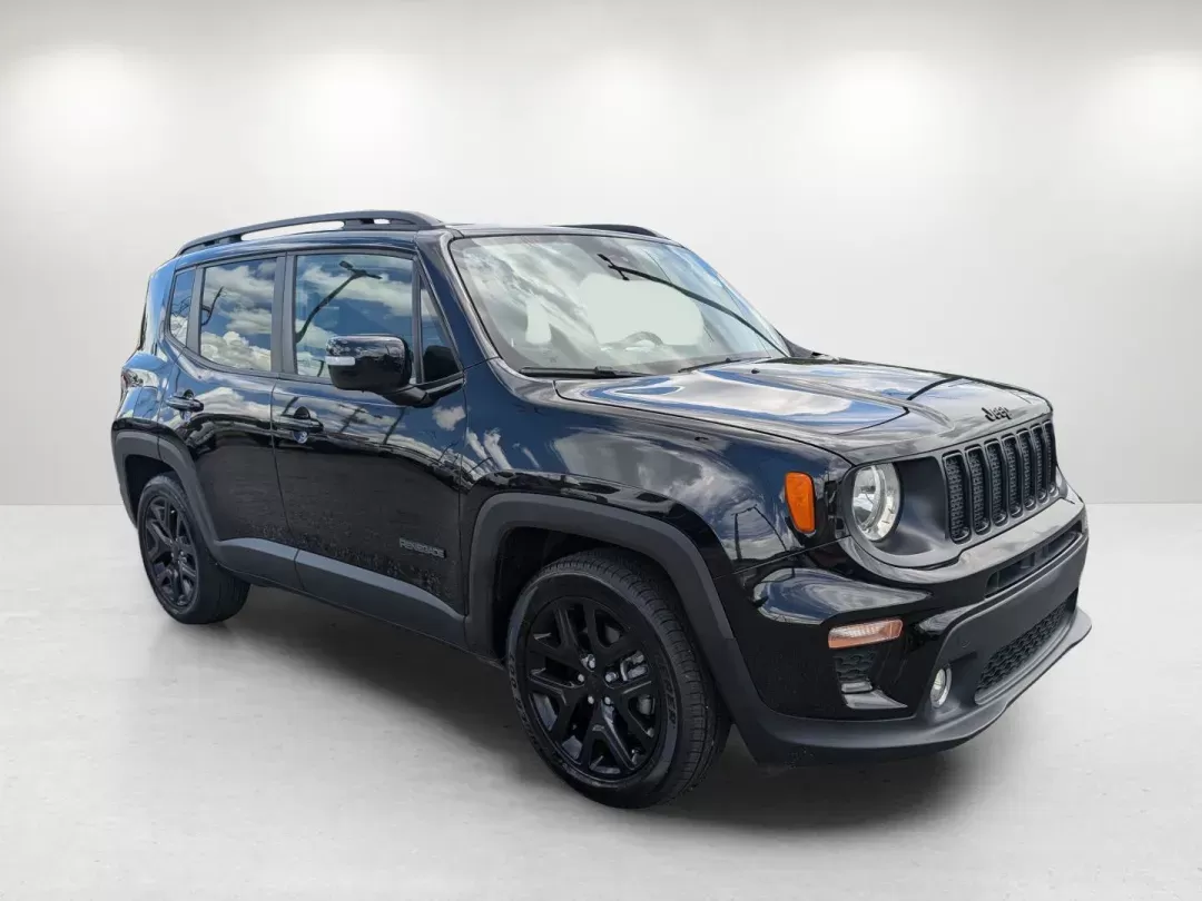 2019 /Black Jeep Renegade Altitude (ZACNJABB8KP) with an Other engine, located at 3959 U.S. 80 W, Phenix City, AL, 36870, (334) 297-4885, 32.469296, -85.135185 - **Adventure Awaits with This 2019 Jeep Renegade Altitude in Phenix City, AL!**<br /> <br /> Are you ready to elevate your driving experience? Whether you're commuting through the bustling streets of downtown Phenix City, planning weekend getaways, or simply enjoying family outings, this 2019 Jeep Re - Photo#2