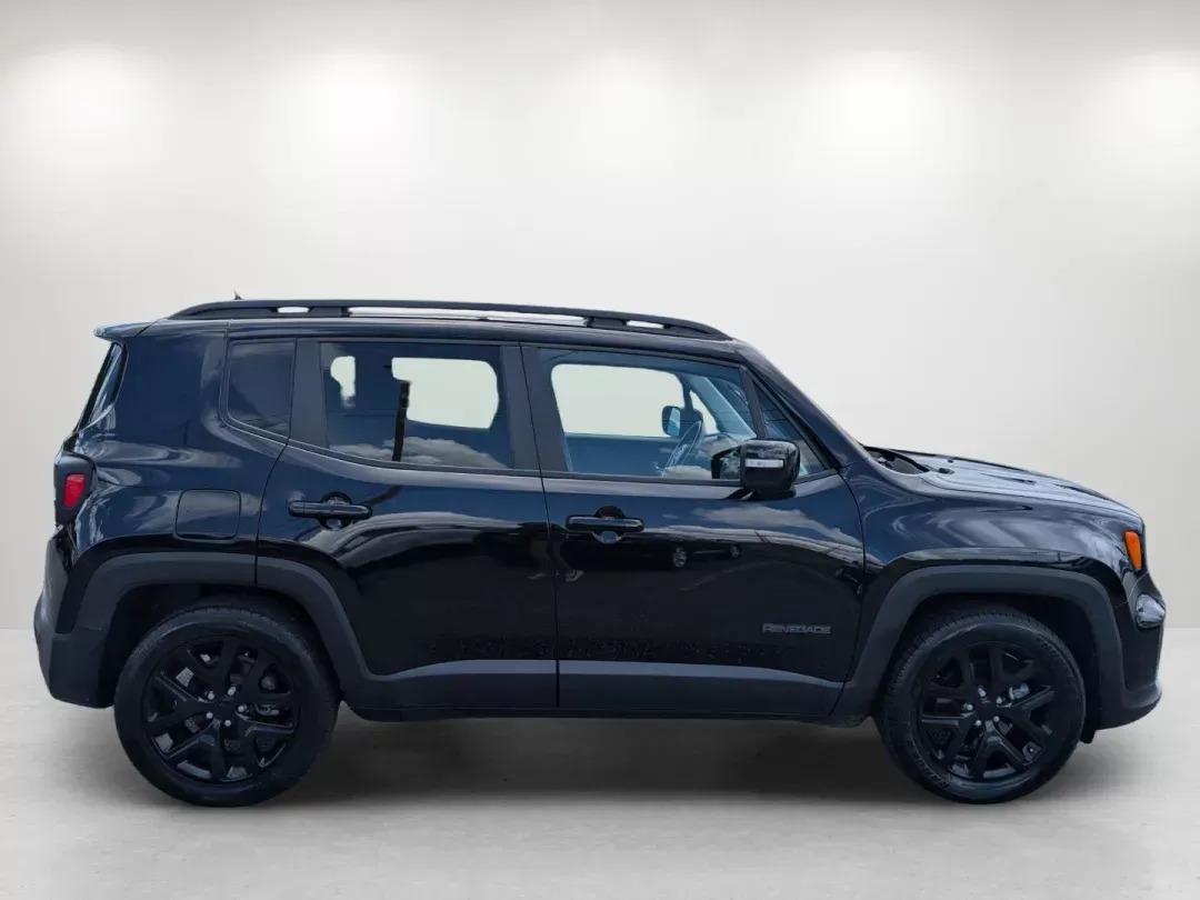 2019 /Black Jeep Renegade Altitude (ZACNJABB8KP) with an Other engine, located at 3959 U.S. 80 W, Phenix City, AL, 36870, (334) 297-4885, 32.469296, -85.135185 - **Adventure Awaits with This 2019 Jeep Renegade Altitude in Phenix City, AL!**<br /> <br /> Are you ready to elevate your driving experience? Whether you're commuting through the bustling streets of downtown Phenix City, planning weekend getaways, or simply enjoying family outings, this 2019 Jeep Re - Photo#3