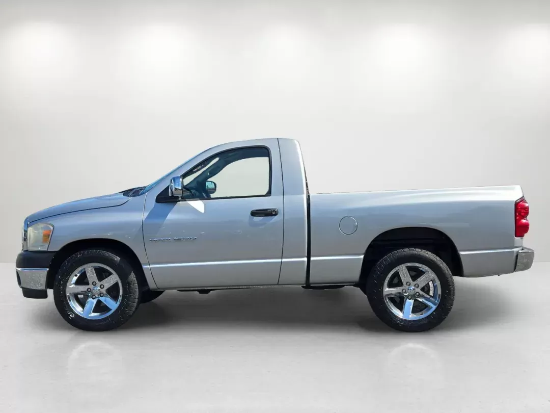 2007 Dodge Ram 1500 ST (1D7HA16K27J) with an Other engine, located at 5115 14th Ave., Columbus, GA, 31904, (706) 323-0345, 32.511494, -84.971046 - **Unleash Adventure with the 2007 Dodge Ram 1500 ST: The Perfect Truck for Your Next Journey!**<br /> <br /> Are you ready to elevate your driving experience? Whether you're a weekend warrior looking to haul away camping gear or a daily commuter in need of a reliable vehicle, the 2007 Dodge Ram 1500 - Photo#7
