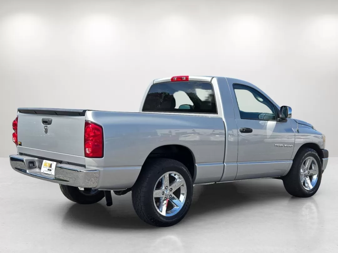 2007 Dodge Ram 1500 ST (1D7HA16K27J) with an Other engine, located at 804 22nd Ave, Phenix City, AL, 36870, (334) 297-1860, 32.484749, -85.024475 - **Unleash Your Adventurous Side with this 2007 Dodge Ram 1500 ST!**<br /> <br /> Ready to tackle your next weekend adventure or handle those demanding workdays? The 2007 Dodge Ram 1500 ST is the perfect companion for anyone seeking a reliable and rugged pickup that won't break the bank. With its imp - Photo#4