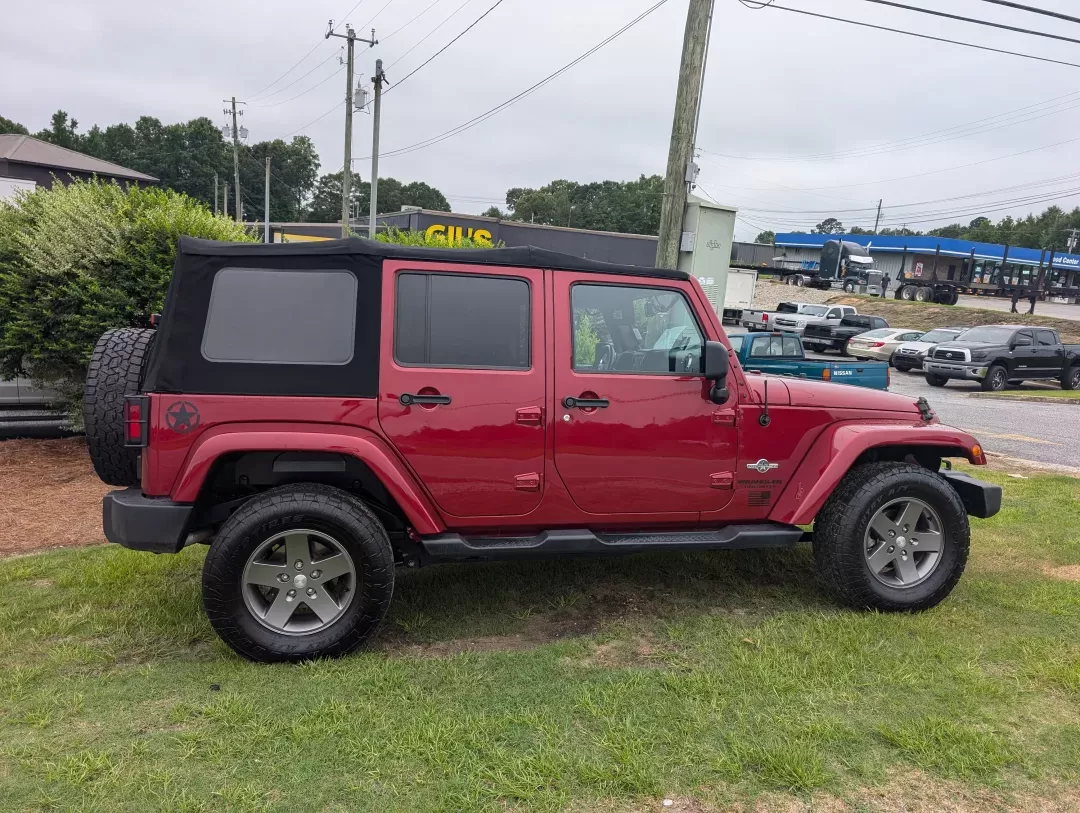 2013 /Black Interior Jeep Wrangler Unlimited Freedom Edition (1C4BJWDG6DL) with an Other engine, located at 7000 Northlake Connector, Columbus, GA, 31904, (706) 987-8085, 32.524975, -84.978134 - **Adventure Awaits: 2013 Jeep Wrangler Unlimited Freedom Edition Your Next Weekend Warrior!**<br /> <br /> Are you ready to elevate your adventures? Whether you're planning weekend getaways, tackling rugged terrains, or simply cruising around Phenix City, AL, the 2013 Jeep Wrangler Unlimited Freedo - Photo#3