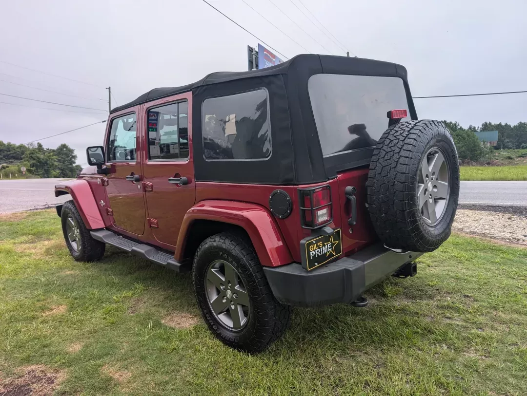2013 /Black Interior Jeep Wrangler Unlimited Freedom Edition (1C4BJWDG6DL) with an Other engine, located at 7000 Northlake Connector, Columbus, GA, 31904, (706) 987-8085, 32.524975, -84.978134 - **Adventure Awaits: 2013 Jeep Wrangler Unlimited Freedom Edition Your Next Weekend Warrior!**<br /> <br /> Are you ready to elevate your adventures? Whether you're planning weekend getaways, tackling rugged terrains, or simply cruising around Phenix City, AL, the 2013 Jeep Wrangler Unlimited Freedo - Photo#6