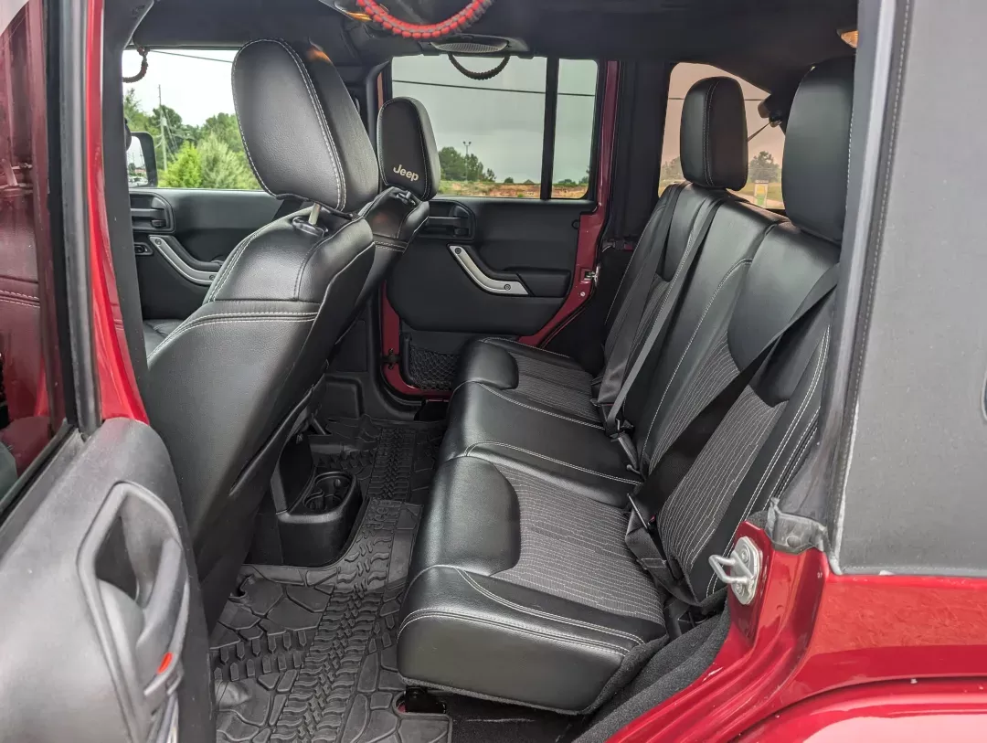 2013 /Black Interior Jeep Wrangler Unlimited Freedom Edition (1C4BJWDG6DL) with an Other engine, located at 7000 Northlake Connector, Columbus, GA, 31904, (706) 987-8085, 32.524975, -84.978134 - **Adventure Awaits: 2013 Jeep Wrangler Unlimited Freedom Edition Your Next Weekend Warrior!**<br /> <br /> Are you ready to elevate your adventures? Whether you're planning weekend getaways, tackling rugged terrains, or simply cruising around Phenix City, AL, the 2013 Jeep Wrangler Unlimited Freedo - Photo#10