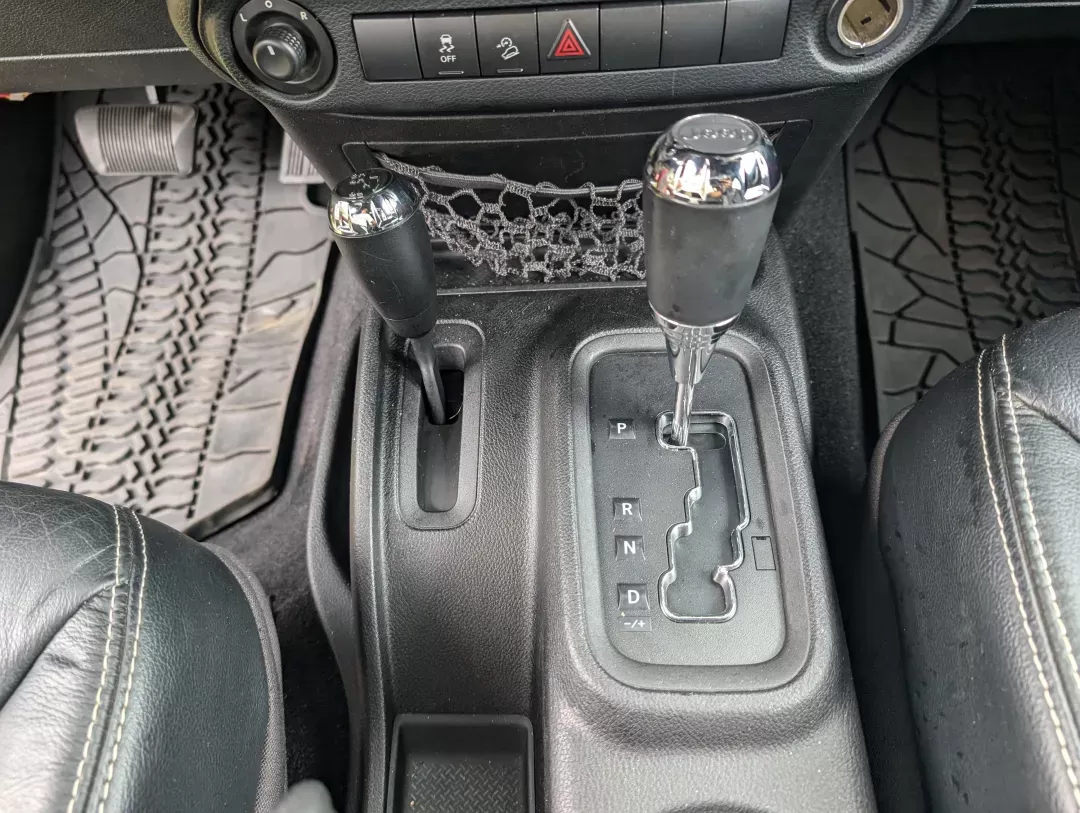 2013 /Black Interior Jeep Wrangler Unlimited Freedom Edition (1C4BJWDG6DL) with an Other engine, located at 7000 Northlake Connector, Columbus, GA, 31904, (706) 987-8085, 32.524975, -84.978134 - **Adventure Awaits: 2013 Jeep Wrangler Unlimited Freedom Edition Your Next Weekend Warrior!**<br /> <br /> Are you ready to elevate your adventures? Whether you're planning weekend getaways, tackling rugged terrains, or simply cruising around Phenix City, AL, the 2013 Jeep Wrangler Unlimited Freedo - Photo#12