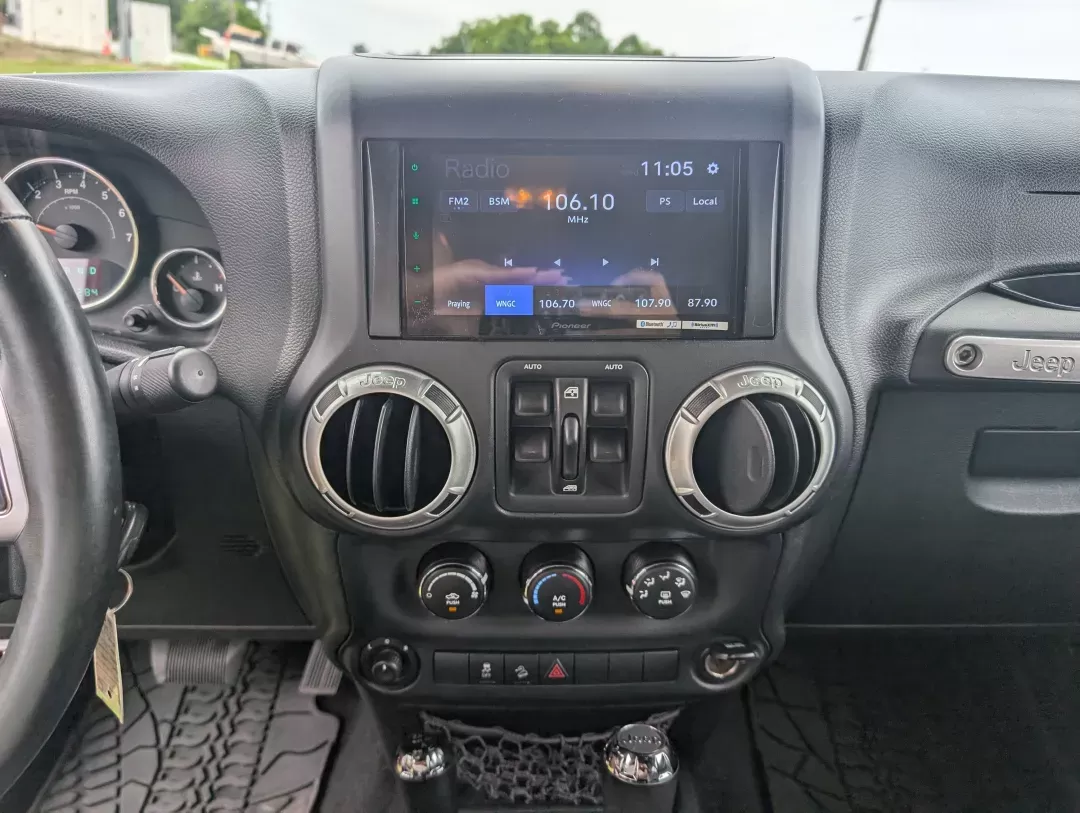 2013 /Black Interior Jeep Wrangler Unlimited Freedom Edition (1C4BJWDG6DL) with an Other engine, located at 7000 Northlake Connector, Columbus, GA, 31904, (706) 987-8085, 32.524975, -84.978134 - **Adventure Awaits: 2013 Jeep Wrangler Unlimited Freedom Edition Your Next Weekend Warrior!**<br /> <br /> Are you ready to elevate your adventures? Whether you're planning weekend getaways, tackling rugged terrains, or simply cruising around Phenix City, AL, the 2013 Jeep Wrangler Unlimited Freedo - Photo#13