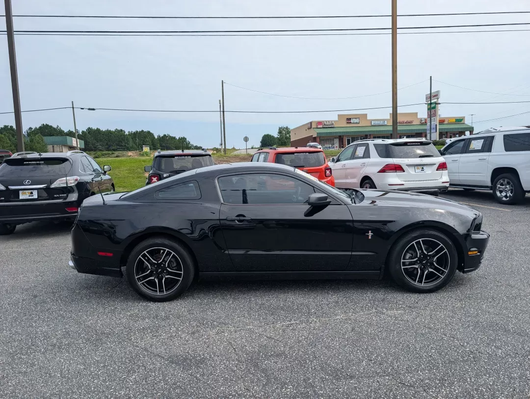 2014 Ford Mustang V6 (1ZVBP8AMXE5) with an Other engine, located at 3959 U.S. 80 W, Phenix City, AL, 36870, (334) 297-4885, 32.469296, -85.135185 - **Unleash Your Inner Adventurer with the 2014 Ford Mustang V6 at Gils Auto!**<br /> <br /> Are you ready to turn heads and conquer the road? This 2014 Ford Mustang V6 is more than just a car; it's an invitation to embrace a thrilling lifestyle. Whether you're cruising along the scenic banks of the C - Photo#3
