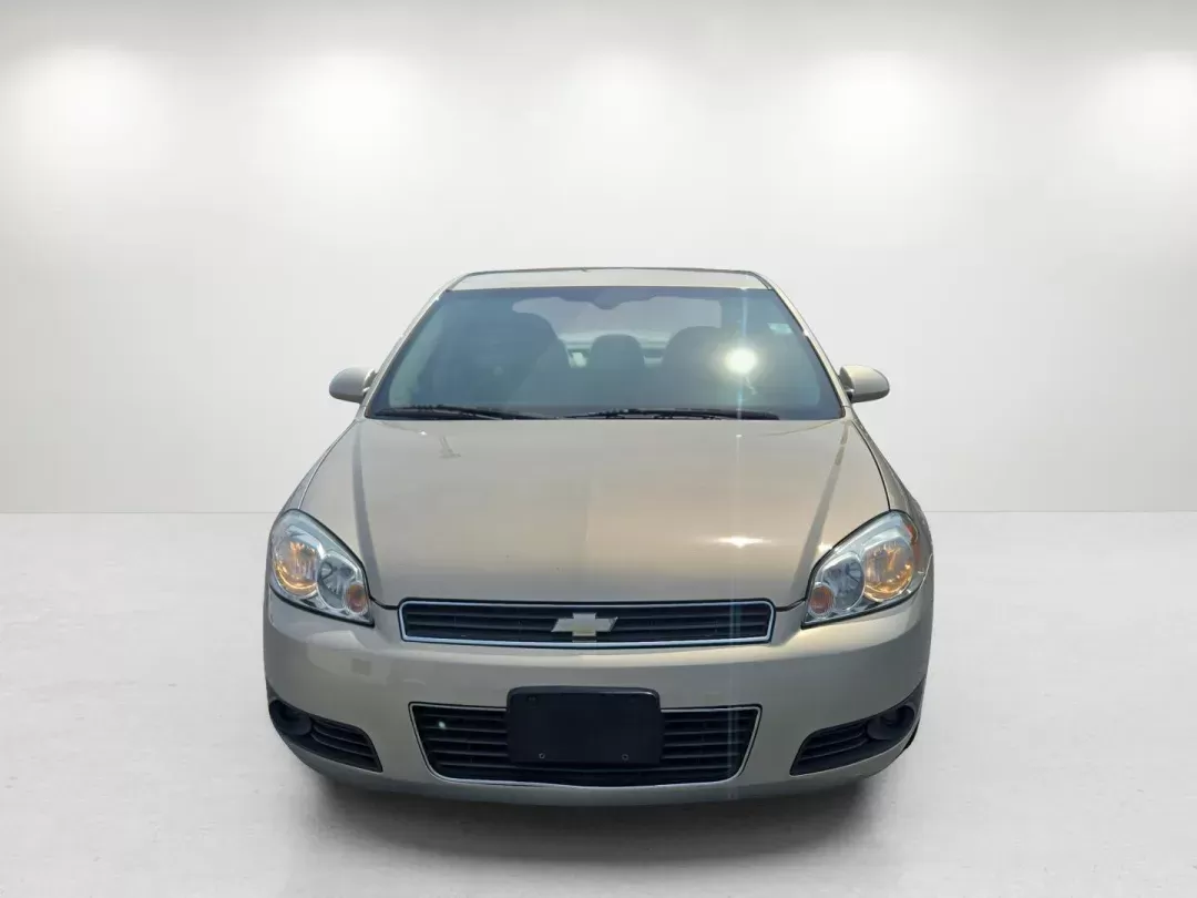 2010 /Neutral Chevrolet Impala LT (2G1WB5EN7A1) with an Other engine, located at 3959 U.S. 80 W, Phenix City, AL, 36870, (334) 297-4885, 32.469296, -85.135185 - **Discover the Perfect Blend of Comfort and Reliability with This 2010 Chevrolet Impala LT at Gils Auto - Phenix City!**<br /> <br /> Are you looking for a dependable sedan that can accommodate your family's needs without breaking the bank? Look no further! This 2010 Chevrolet Impala LT, available a - Photo#1