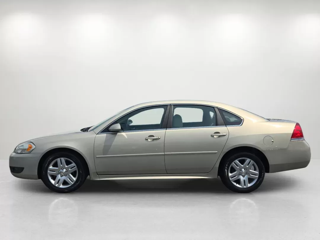 2010 /Neutral Chevrolet Impala LT (2G1WB5EN7A1) with an Other engine, located at 3959 U.S. 80 W, Phenix City, AL, 36870, (334) 297-4885, 32.469296, -85.135185 - **Discover the Perfect Blend of Comfort and Reliability with This 2010 Chevrolet Impala LT at Gils Auto - Phenix City!**<br /> <br /> Are you looking for a dependable sedan that can accommodate your family's needs without breaking the bank? Look no further! This 2010 Chevrolet Impala LT, available a - Photo#7