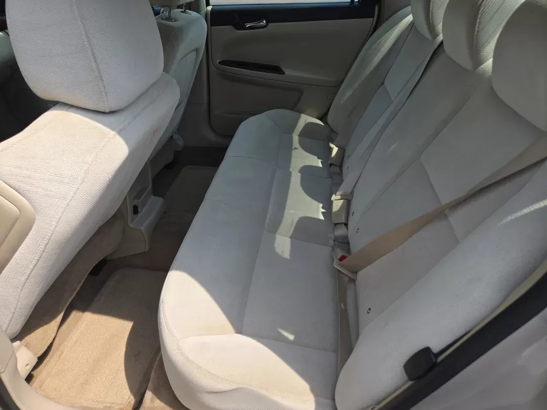 2010 /Neutral Chevrolet Impala LT (2G1WB5EN7A1) with an Other engine, located at 3959 U.S. 80 W, Phenix City, AL, 36870, (334) 297-4885, 32.469296, -85.135185 - **Discover the Perfect Blend of Comfort and Reliability with This 2010 Chevrolet Impala LT at Gils Auto - Phenix City!**<br /> <br /> Are you looking for a dependable sedan that can accommodate your family's needs without breaking the bank? Look no further! This 2010 Chevrolet Impala LT, available a - Photo#12
