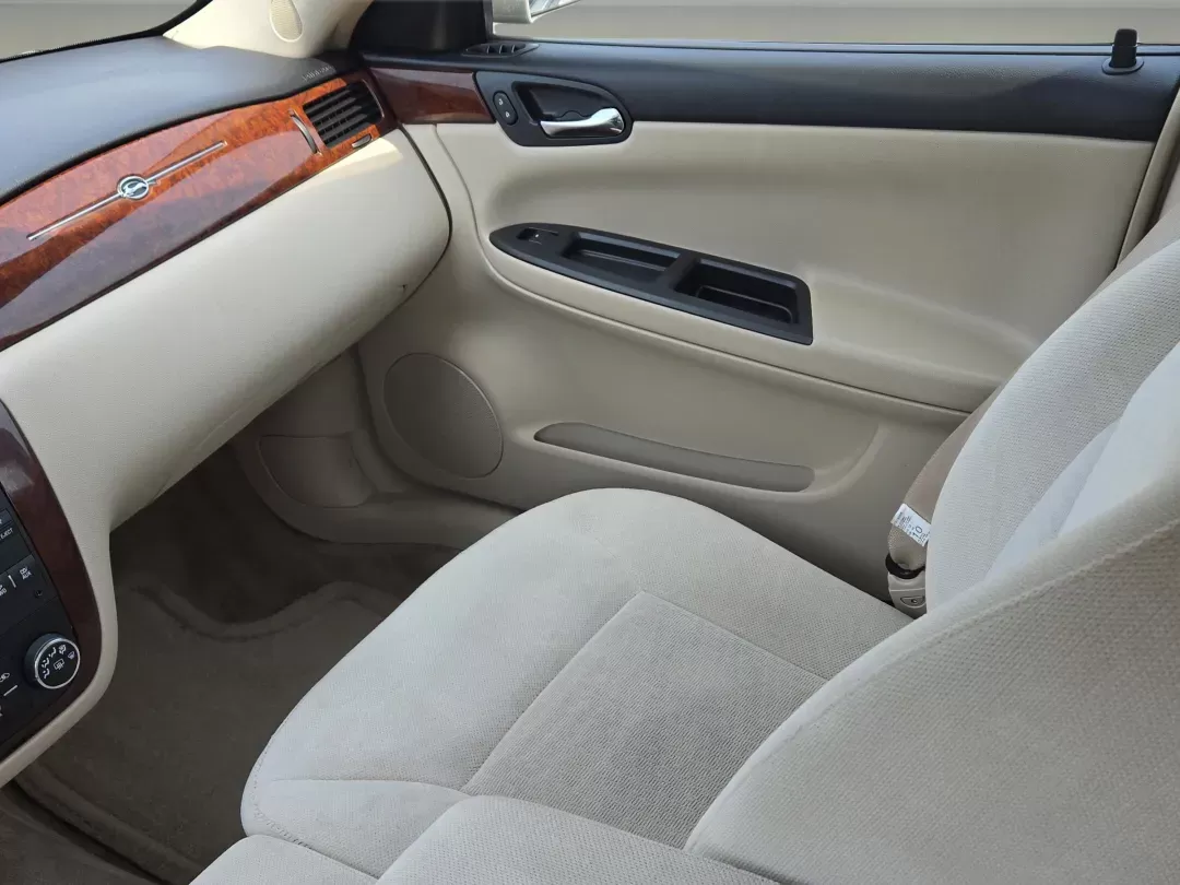 2010 /Neutral Chevrolet Impala LT (2G1WB5EN7A1) with an Other engine, located at 3959 U.S. 80 W, Phenix City, AL, 36870, (334) 297-4885, 32.469296, -85.135185 - **Discover the Perfect Blend of Comfort and Reliability with This 2010 Chevrolet Impala LT at Gils Auto - Phenix City!**<br /> <br /> Are you looking for a dependable sedan that can accommodate your family's needs without breaking the bank? Look no further! This 2010 Chevrolet Impala LT, available a - Photo#14