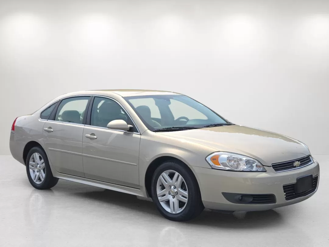 2010 /Neutral Chevrolet Impala LT (2G1WB5EN7A1) with an Other engine, located at 3959 U.S. 80 W, Phenix City, AL, 36870, (334) 297-4885, 32.469296, -85.135185 - 2010 Chevrolet Impala LT - Photo#3
