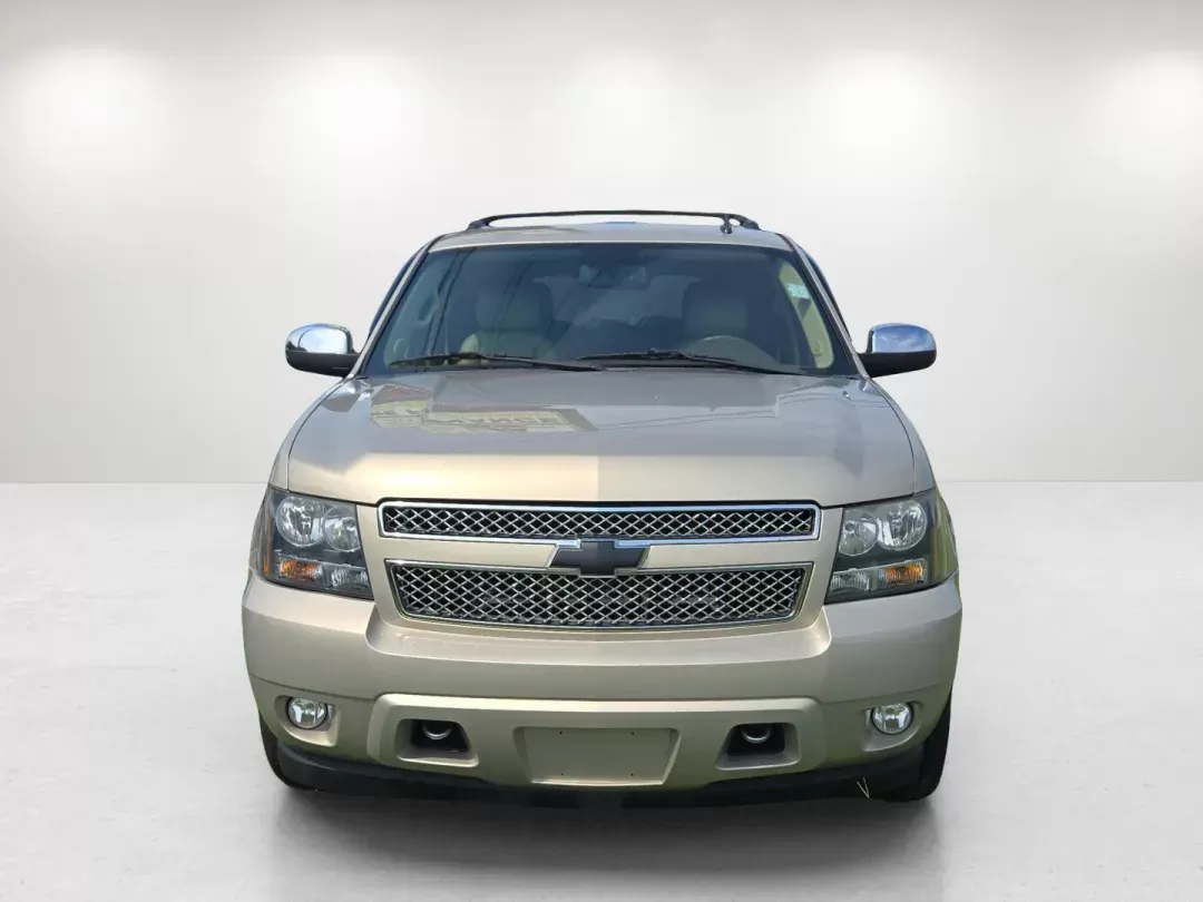 2012 /Light Cashmere/Dark Cashmere Chevrolet Tahoe LT (1GNSCBE05CR) with an Other engine, located at 3959 U.S. 80 W, Phenix City, AL, 36870, (334) 297-4885, 32.469296, -85.135185 - Are you ready to elevate your driving experience? The 2012 Chevrolet Tahoe LT is the perfect SUV for families, adventure seekers, and daily commuters alike. With its spacious interior, robust performance, and luxurious features, this Tahoe is designed to meet your lifestyle needs while ensuring comf - Photo#1