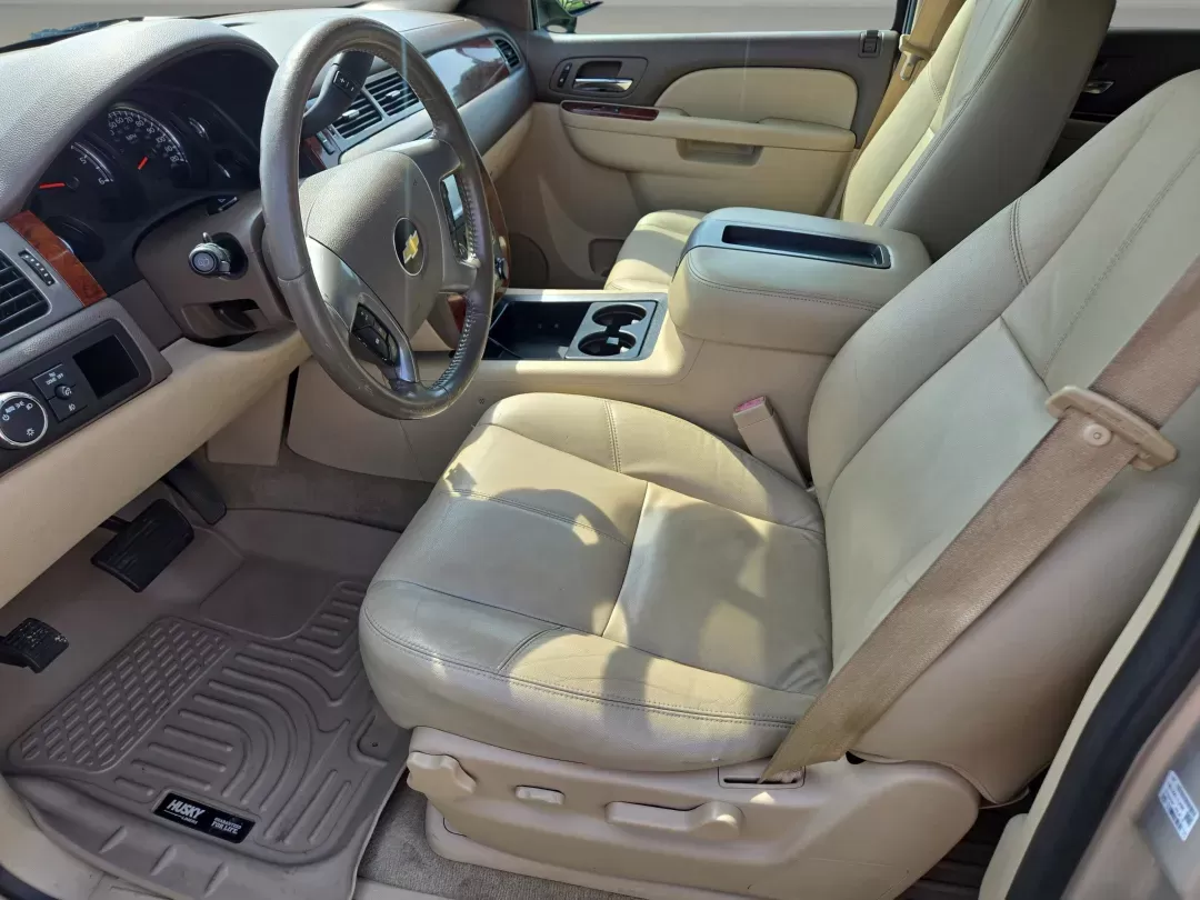 2012 /Light Cashmere/Dark Cashmere Chevrolet Tahoe LT (1GNSCBE05CR) with an Other engine, located at 3959 U.S. 80 W, Phenix City, AL, 36870, (334) 297-4885, 32.469296, -85.135185 - Are you ready to elevate your driving experience? The 2012 Chevrolet Tahoe LT is the perfect SUV for families, adventure seekers, and daily commuters alike. With its spacious interior, robust performance, and luxurious features, this Tahoe is designed to meet your lifestyle needs while ensuring comf - Photo#10