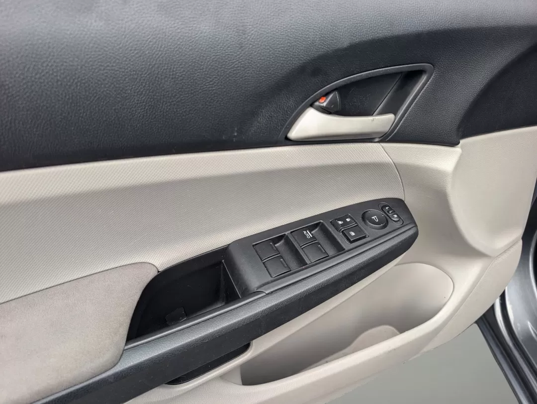2011 Honda Accord Sdn LX (1HGCP2F39BA) with an Other engine, located at 5115 14th Ave., Columbus, GA, 31904, (706) 323-0345, 32.511494, -84.971046 - ### Discover the 2011 Honda Accord LX Your Ideal Commuter Sedan from Gils Auto in Phenix City, AL!<br /> <br /> If you're in the market for a reliable and stylish vehicle that effortlessly fits into your daily life, look no further than the 2011 Honda Accord LX. Whether you're commuting to work, ru - Photo#8