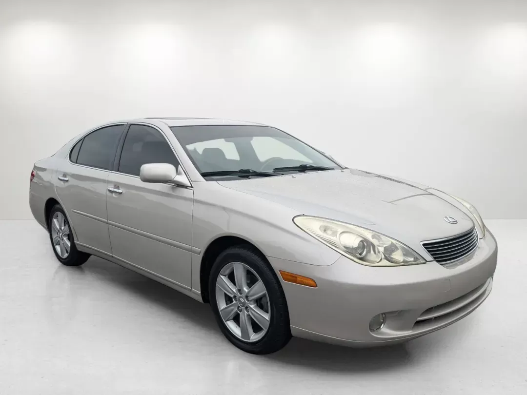 2006 Lexus ES 330 (JTHBA30GX65) with an Other engine, located at 3959 U.S. 80 W, Phenix City, AL, 36870, (334) 297-4885, 32.469296, -85.135185 - **Discover the Luxury of Reliable Driving with the 2006 Lexus ES 330 at Gils Auto!**<br /> <br /> Are you searching for a dependable sedan that combines luxury and practicality? Look no further! The 2006 Lexus ES 330 is the perfect choice for anyone who enjoys both a comfortable ride and the prestig - Photo#2