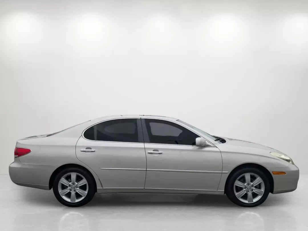 2006 Lexus ES 330 (JTHBA30GX65) with an Other engine, located at 3959 U.S. 80 W, Phenix City, AL, 36870, (334) 297-4885, 32.469296, -85.135185 - **Discover the Luxury of Reliable Driving with the 2006 Lexus ES 330 at Gils Auto!**<br /> <br /> Are you searching for a dependable sedan that combines luxury and practicality? Look no further! The 2006 Lexus ES 330 is the perfect choice for anyone who enjoys both a comfortable ride and the prestig - Photo#3