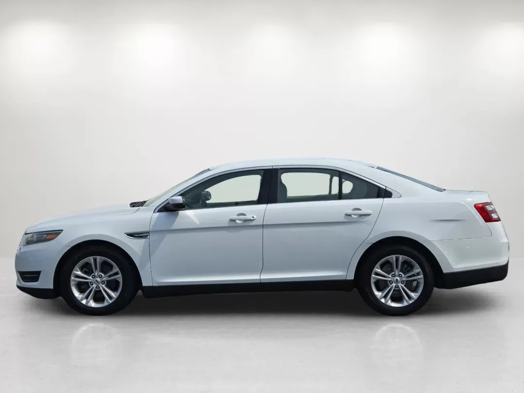 2015 Ford Taurus SEL (1FAHP2E87FG) with an Other engine, located at 3959 U.S. 80 W, Phenix City, AL, 36870, (334) 297-4885, 32.469296, -85.135185 - **Drive Your Dreams with the 2015 Ford Taurus SEL Perfect for Everyday Adventures!**<br /> <br /> Are you on the hunt for a reliable sedan that fits seamlessly into your busy lifestyle? Look no further than this impressive 2015 Ford Taurus SEL, available now at Gils Auto in Phenix City, AL! Whether - Photo#7