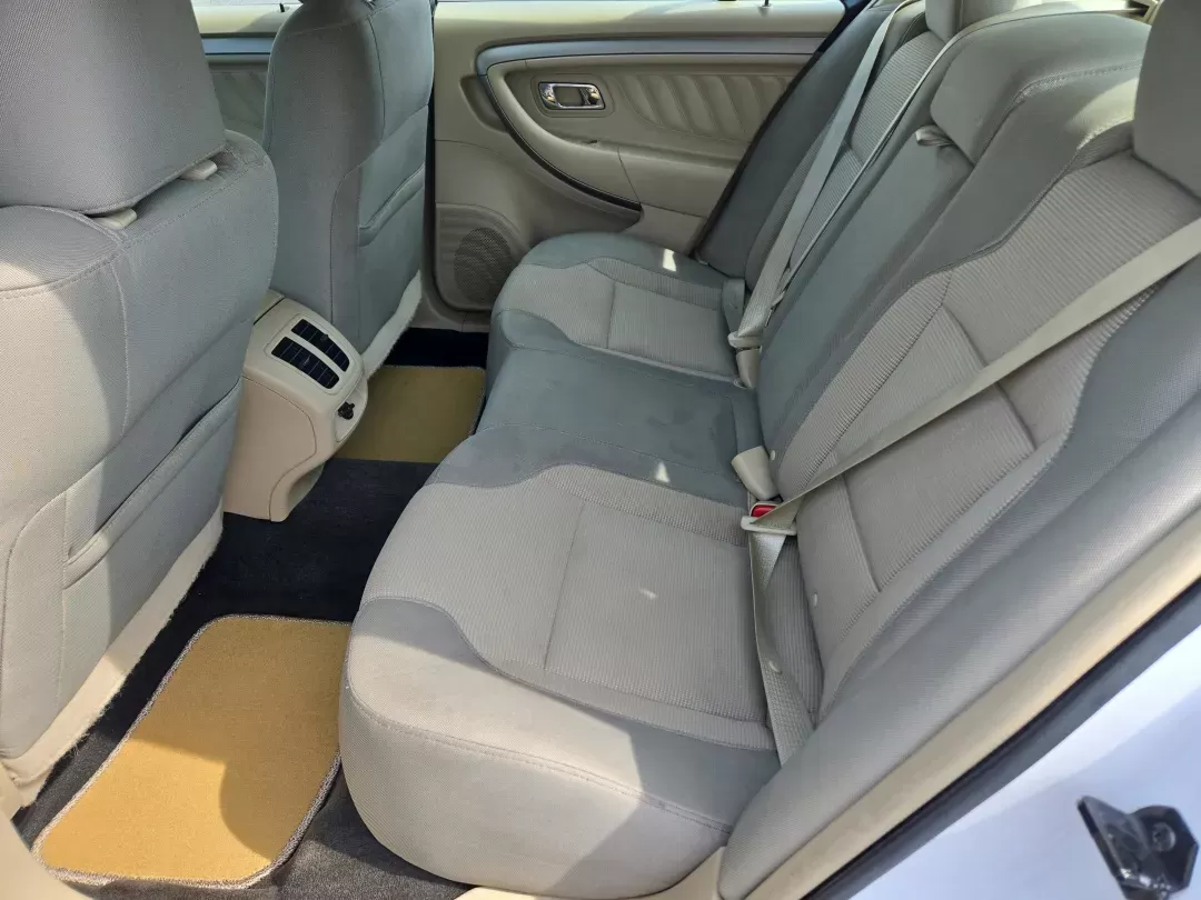 2015 Ford Taurus SEL (1FAHP2E87FG) with an Other engine, located at 3959 U.S. 80 W, Phenix City, AL, 36870, (334) 297-4885, 32.469296, -85.135185 - **Drive Your Dreams with the 2015 Ford Taurus SEL Perfect for Everyday Adventures!**<br /> <br /> Are you on the hunt for a reliable sedan that fits seamlessly into your busy lifestyle? Look no further than this impressive 2015 Ford Taurus SEL, available now at Gils Auto in Phenix City, AL! Whether - Photo#12