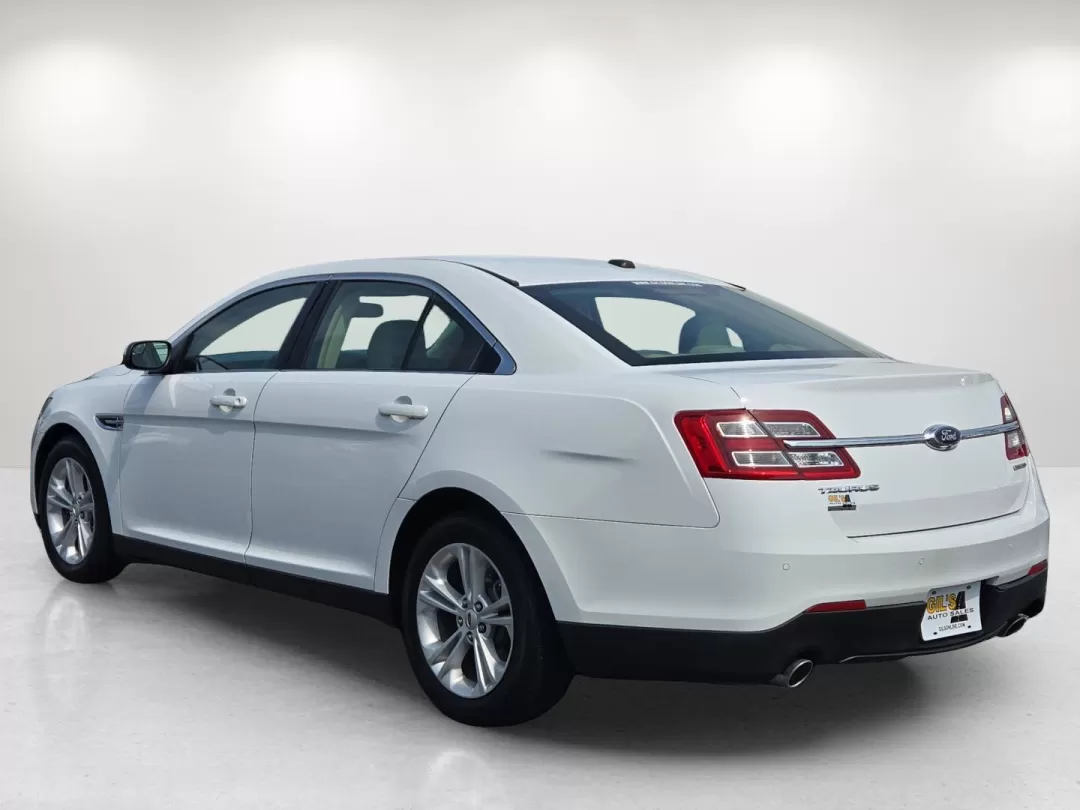 2015 Ford Taurus SEL (1FAHP2E87FG) with an Other engine, located at 7000 Northlake Connector, Columbus, GA, 31904, (706) 987-8085, 32.524975, -84.978134 - **Discover Your New Lifestyle with the 2015 Ford Taurus SEL at Gils Auto!**<br /> <br /> Are you on the hunt for a reliable vehicle that effortlessly blends style, comfort, and practicality? Look no further than the 2015 Ford Taurus SEL, available right here at Gils Auto in Phenix City, AL. Perfect - Photo#6