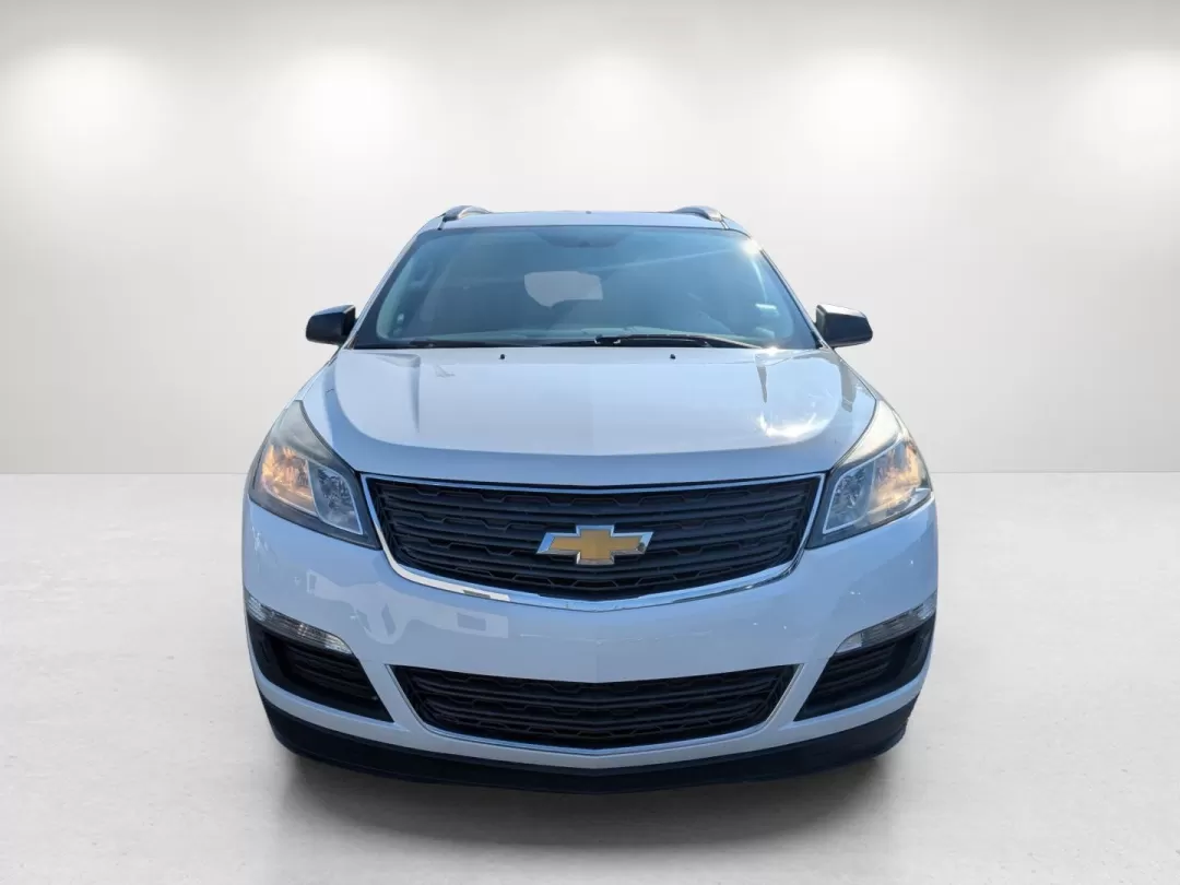 2017 /Dark Titanium/Light Titanium Chevrolet Traverse LS (1GNKRFKD3HJ) with an Other engine, located at 3959 U.S. 80 W, Phenix City, AL, 36870, (334) 297-4885, 32.469296, -85.135185 - 2017 Chevrolet Traverse LS - Photo#2