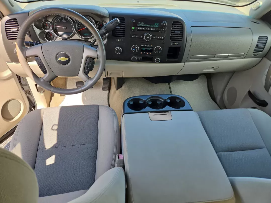 2013 /Light Titanium/Dark Titanium Chevrolet Silverado 1500 LT (1GCRKSE75DZ) with an Other engine, located at 3959 U.S. 80 W, Phenix City, AL, 36870, (334) 297-4885, 32.469296, -85.135185 - **Discover Your Adventure with the 2013 Chevrolet Silverado 1500 LT at Gils Auto in Phenix City, AL!**<br /> <br /> Are you ready to tackle weekend adventures, daily commutes, or family road trips? The 2013 Chevrolet Silverado 1500 LT, available at Gils Auto, is the versatile pickup truck that meets - Photo#13