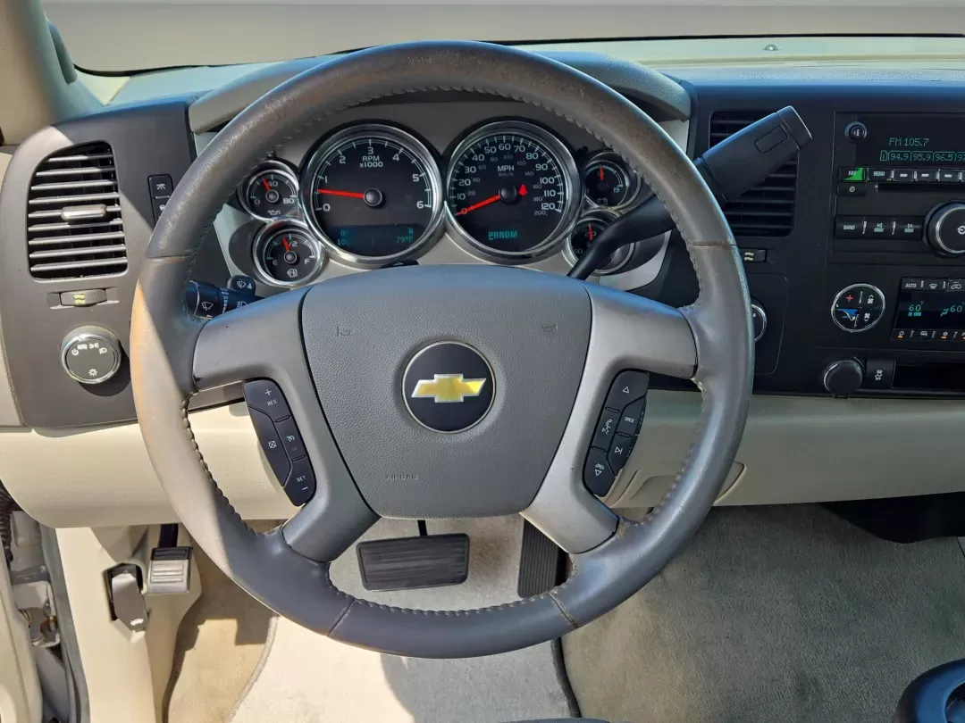 2013 /Light Titanium/Dark Titanium Chevrolet Silverado 1500 LT (1GCRKSE75DZ) with an Other engine, located at 3959 U.S. 80 W, Phenix City, AL, 36870, (334) 297-4885, 32.469296, -85.135185 - **Discover Your Adventure with the 2013 Chevrolet Silverado 1500 LT at Gils Auto in Phenix City, AL!**<br /> <br /> Are you ready to tackle weekend adventures, daily commutes, or family road trips? The 2013 Chevrolet Silverado 1500 LT, available at Gils Auto, is the versatile pickup truck that meets - Photo#15