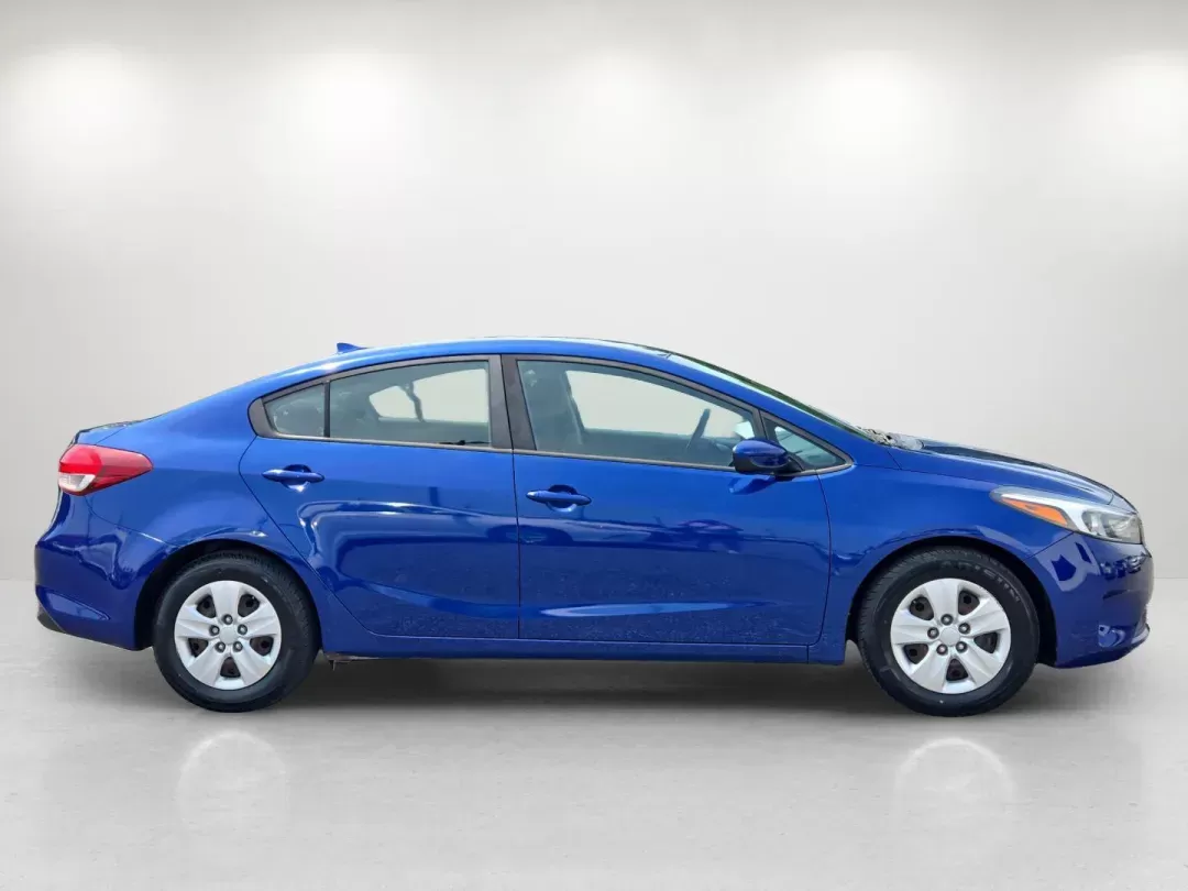 2017 /Black Kia Forte LX (3KPFK4A79HE) with an Other engine, located at 3959 U.S. 80 W, Phenix City, AL, 36870, (334) 297-4885, 32.469296, -85.135185 - ### Ideal Sedan for Your Daily Commute: 2017 Kia Forte LX at Gils Auto in Phenix City, AL<br /> <br /> If you're searching for a reliable and stylish sedan that's perfect for your daily commute or weekend getaways, look no further than the stunning 2017 Kia Forte LX. With its impressive fuel efficie - Photo#3