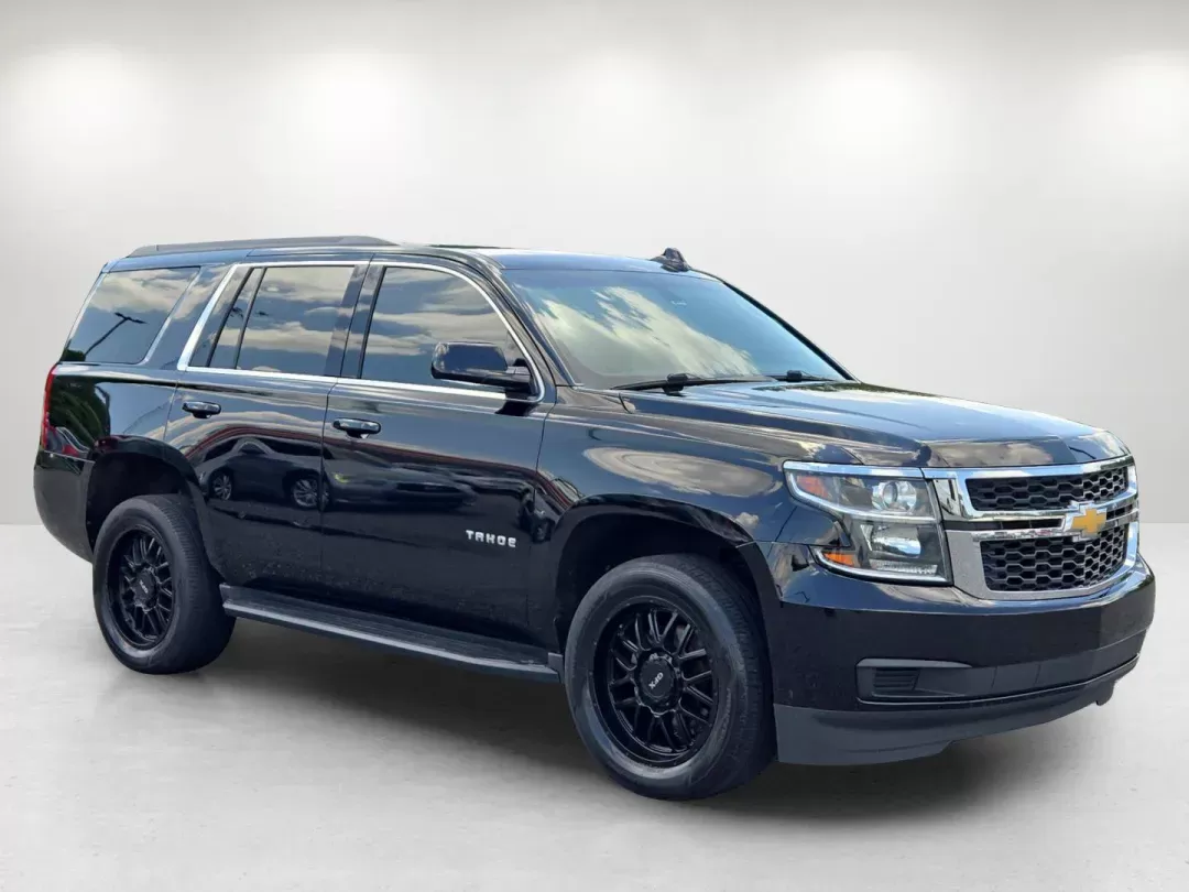2019 /Jet Black Chevrolet Tahoe LS (1GNSCAKC7KR) with an Other engine, located at 3959 U.S. 80 W, Phenix City, AL, 36870, (334) 297-4885, 32.469296, -85.135185 - **Experience Adventure with the 2019 Chevrolet Tahoe LS at Gils Auto in Phenix City, AL!**<br /> <br /> Are you ready to elevate your family outings or transform your daily commutes into adventures? The 2019 Chevrolet Tahoe LS is your perfect companion, blending space, power, and advanced tech to en - Photo#2