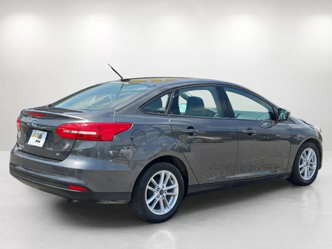 2018 Ford Focus SE (1FADP3F22JL) with an Other engine, located at 3959 U.S. 80 W, Phenix City, AL, 36870, (334) 297-4885, 32.469296, -85.135185 - **Elevate Your Commute with This 2018 Ford Focus SE Perfect for the Budget-Conscious Driver!**<br /> <br /> Are you on the hunt for a reliable, stylish sedan that won't break the bank? Look no further! At Gils Auto in Phenix City, AL, we understand that balancing budget and quality is key, especial - Photo#4