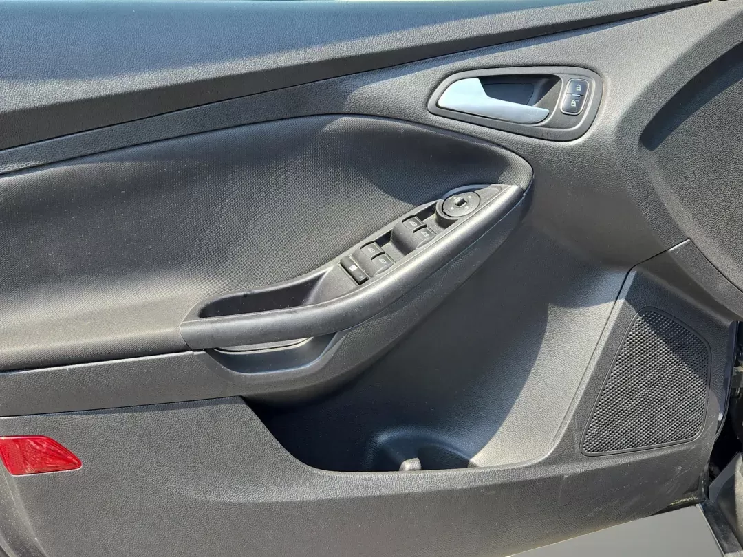 2018 Ford Focus SE (1FADP3F22JL) with an Other engine, located at 3959 U.S. 80 W, Phenix City, AL, 36870, (334) 297-4885, 32.469296, -85.135185 - **Elevate Your Commute with This 2018 Ford Focus SE Perfect for the Budget-Conscious Driver!**<br /> <br /> Are you on the hunt for a reliable, stylish sedan that won't break the bank? Look no further! At Gils Auto in Phenix City, AL, we understand that balancing budget and quality is key, especial - Photo#9