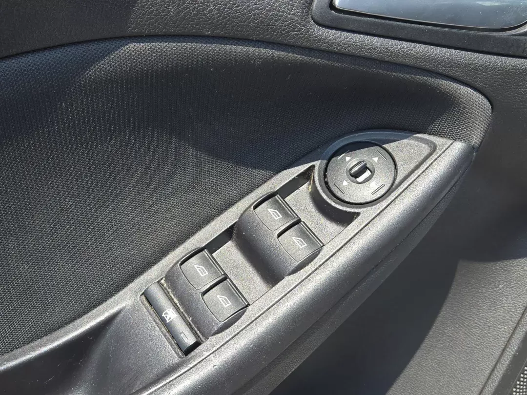 2018 Ford Focus SE (1FADP3F22JL) with an Other engine, located at 3959 U.S. 80 W, Phenix City, AL, 36870, (334) 297-4885, 32.469296, -85.135185 - **Elevate Your Commute with This 2018 Ford Focus SE Perfect for the Budget-Conscious Driver!**<br /> <br /> Are you on the hunt for a reliable, stylish sedan that won't break the bank? Look no further! At Gils Auto in Phenix City, AL, we understand that balancing budget and quality is key, especial - Photo#10