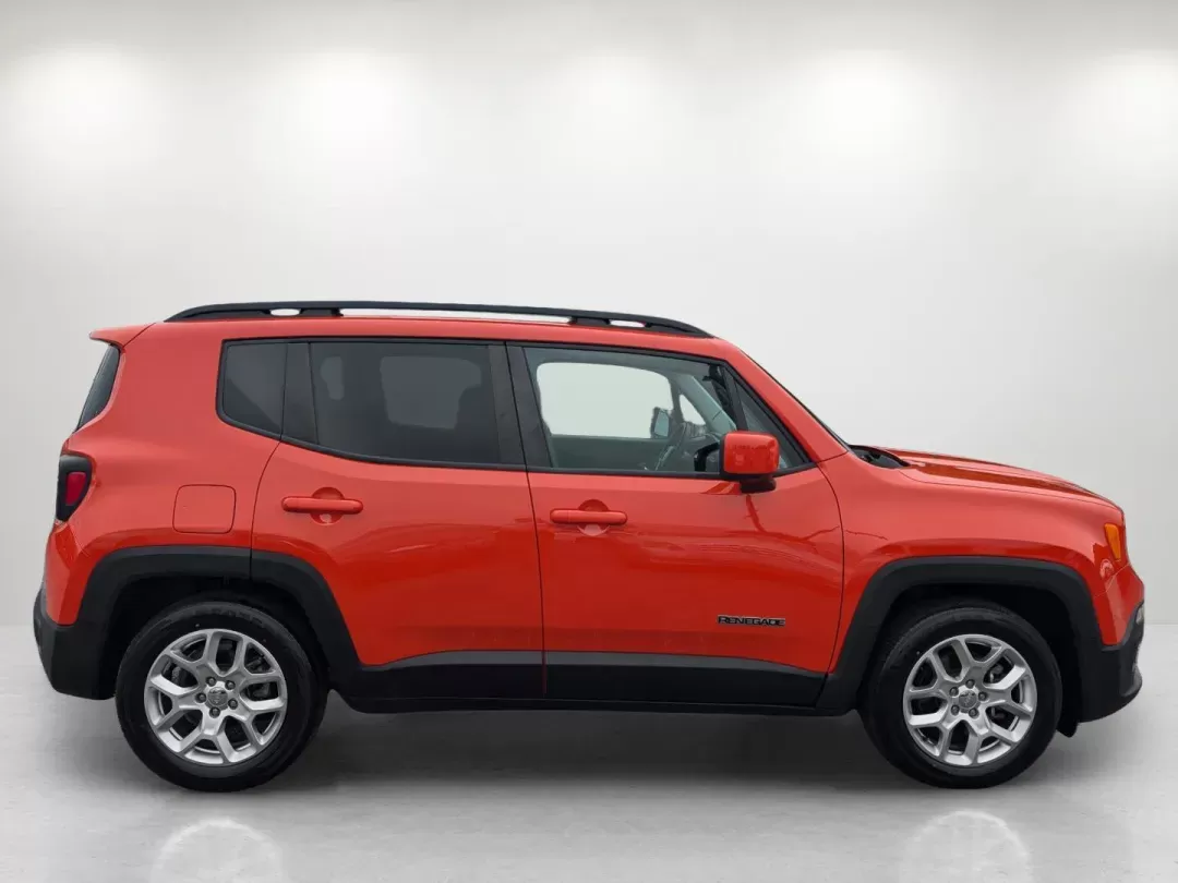 2018 /Black Jeep Renegade Latitude (ZACCJABB6JP) with an Other engine, located at 3959 U.S. 80 W, Phenix City, AL, 36870, (334) 297-4885, 32.469296, -85.135185 - **Unleash Your Adventurous Spirit with This 2018 Jeep Renegade Latitude!**<br /> <br /> Are you ready to embrace your inner explorer? This 2018 Jeep Renegade Latitude is your perfect companion for weekend getaways and daily commutes alike. Equipped to handle both city streets and rugged trails, this - Photo#3