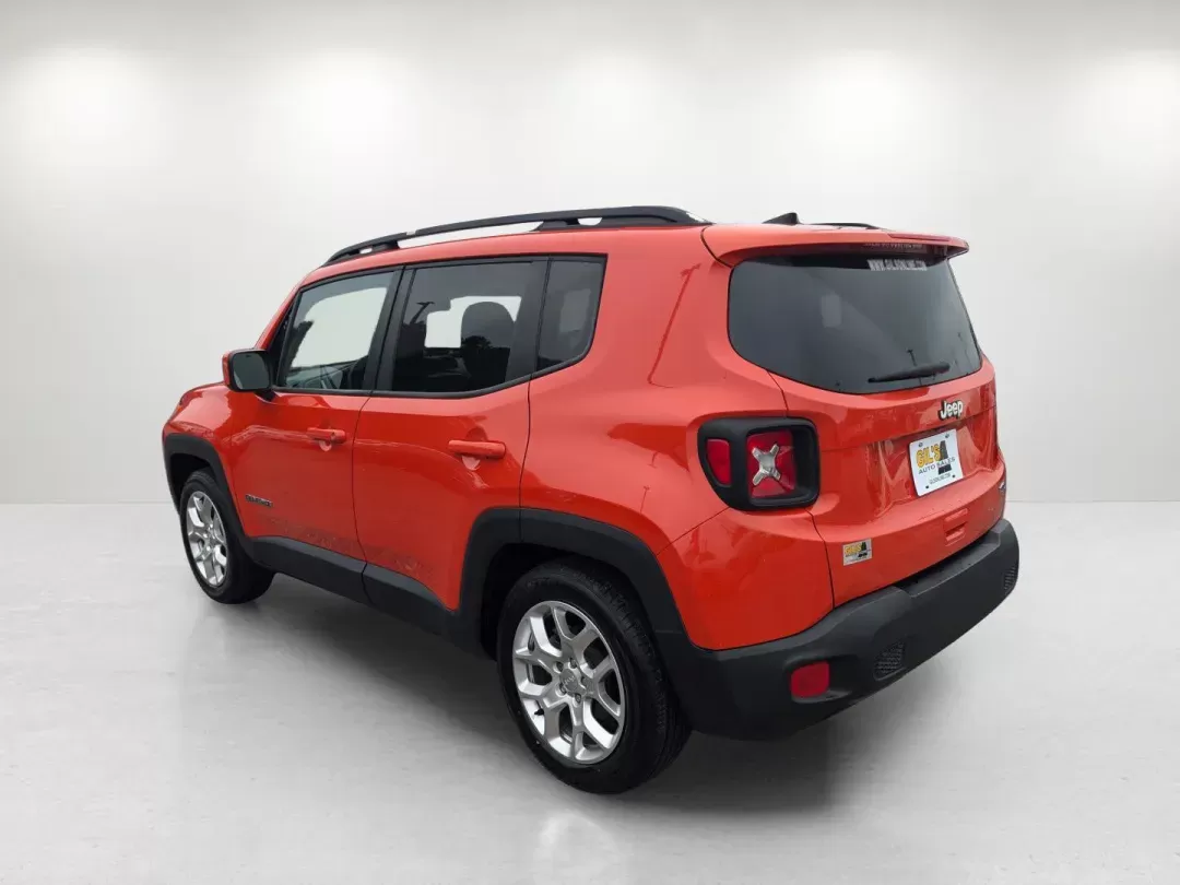 2018 /Black Jeep Renegade Latitude (ZACCJABB6JP) with an Other engine, located at 3959 U.S. 80 W, Phenix City, AL, 36870, (334) 297-4885, 32.469296, -85.135185 - **Unleash Your Adventurous Spirit with This 2018 Jeep Renegade Latitude!**<br /> <br /> Are you ready to embrace your inner explorer? This 2018 Jeep Renegade Latitude is your perfect companion for weekend getaways and daily commutes alike. Equipped to handle both city streets and rugged trails, this - Photo#6