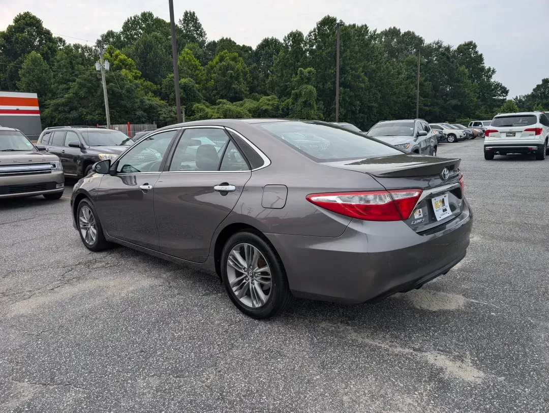 2016 Toyota Camry SE (4T1BF1FK4GU) with an Other engine, located at 804 22nd Ave, Phenix City, AL, 36870, (334) 297-1860, 32.484749, -85.024475 - **Elevate Your Daily Commute with This 2016 Toyota Camry SE from Gils Auto in Phenix City, AL!**<br /> <br /> Are you tired of your old, unreliable vehicle? Imagine driving a reliable sedan that not only enhances your daily commute but also offers the flexibility for weekend adventures. Whether you' - Photo#6