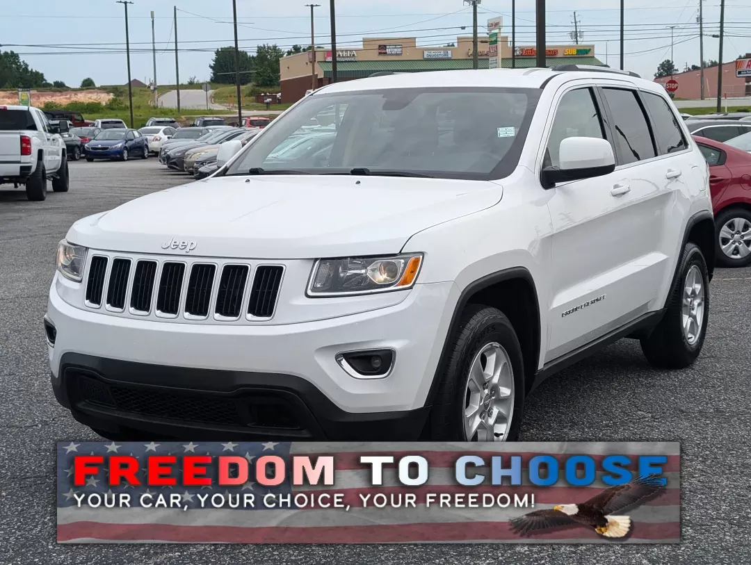 2016 /Lt Frost Beige/Black Jeep Grand Cherokee Laredo (1C4RJEAG8GC) with an Other engine, located at 7000 Northlake Connector, Columbus, GA, 31904, (706) 987-8085, 32.524975, -84.978134 - Discover the perfect blend of adventure and everyday practicality with the 2016 Jeep Grand Cherokee Laredo, now available at Gils Auto in Phenix City, AL! This remarkable SUV is designed for those seeking versatility, whether you're tackling the daily commute, planning a weekend getaway, or navigati - Photo#0