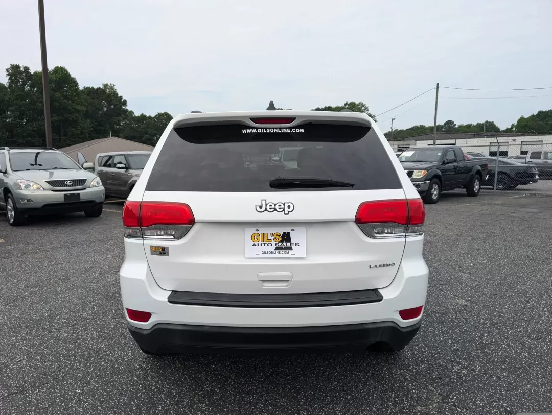 2016 /Lt Frost Beige/Black Jeep Grand Cherokee Laredo (1C4RJEAG8GC) with an Other engine, located at 7000 Northlake Connector, Columbus, GA, 31904, (706) 987-8085, 32.524975, -84.978134 - Discover the perfect blend of adventure and everyday practicality with the 2016 Jeep Grand Cherokee Laredo, now available at Gils Auto in Phenix City, AL! This remarkable SUV is designed for those seeking versatility, whether you're tackling the daily commute, planning a weekend getaway, or navigati - Photo#5