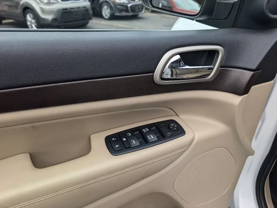 2016 /Lt Frost Beige/Black Jeep Grand Cherokee Laredo (1C4RJEAG8GC) with an Other engine, located at 7000 Northlake Connector, Columbus, GA, 31904, (706) 987-8085, 32.524975, -84.978134 - Discover the perfect blend of adventure and everyday practicality with the 2016 Jeep Grand Cherokee Laredo, now available at Gils Auto in Phenix City, AL! This remarkable SUV is designed for those seeking versatility, whether you're tackling the daily commute, planning a weekend getaway, or navigati - Photo#8