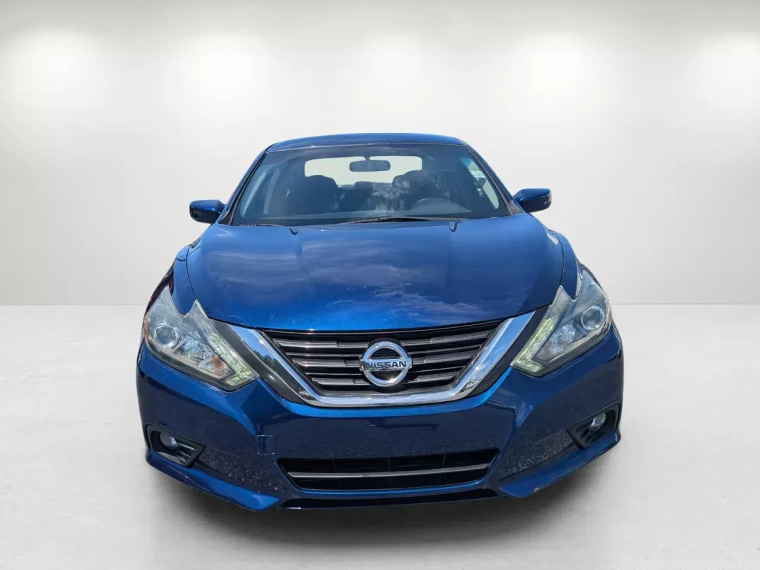 2016 /Charcoal Nissan Altima 2.5 SR (1N4AL3AP1GC) with an Other engine, located at 804 22nd Ave, Phenix City, AL, 36870, (334) 297-1860, 32.484749, -85.024475 - Are you in search of a reliable sedan that perfectly balances style, performance, and practicality? Look no further than this stunning 2016 Nissan Altima 2.5 SR, now available at Gils Auto in Phenix City, AL. With its sleek Deep Blue Pearl exterior and comfortable charcoal cloth interior, this vehic - Photo#1