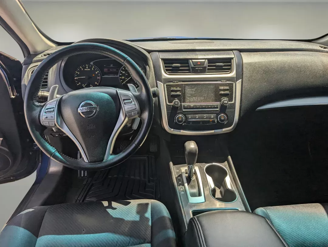 2016 /Charcoal Nissan Altima 2.5 SR (1N4AL3AP1GC) with an Other engine, located at 804 22nd Ave, Phenix City, AL, 36870, (334) 297-1860, 32.484749, -85.024475 - Are you in search of a reliable sedan that perfectly balances style, performance, and practicality? Look no further than this stunning 2016 Nissan Altima 2.5 SR, now available at Gils Auto in Phenix City, AL. With its sleek Deep Blue Pearl exterior and comfortable charcoal cloth interior, this vehic - Photo#11